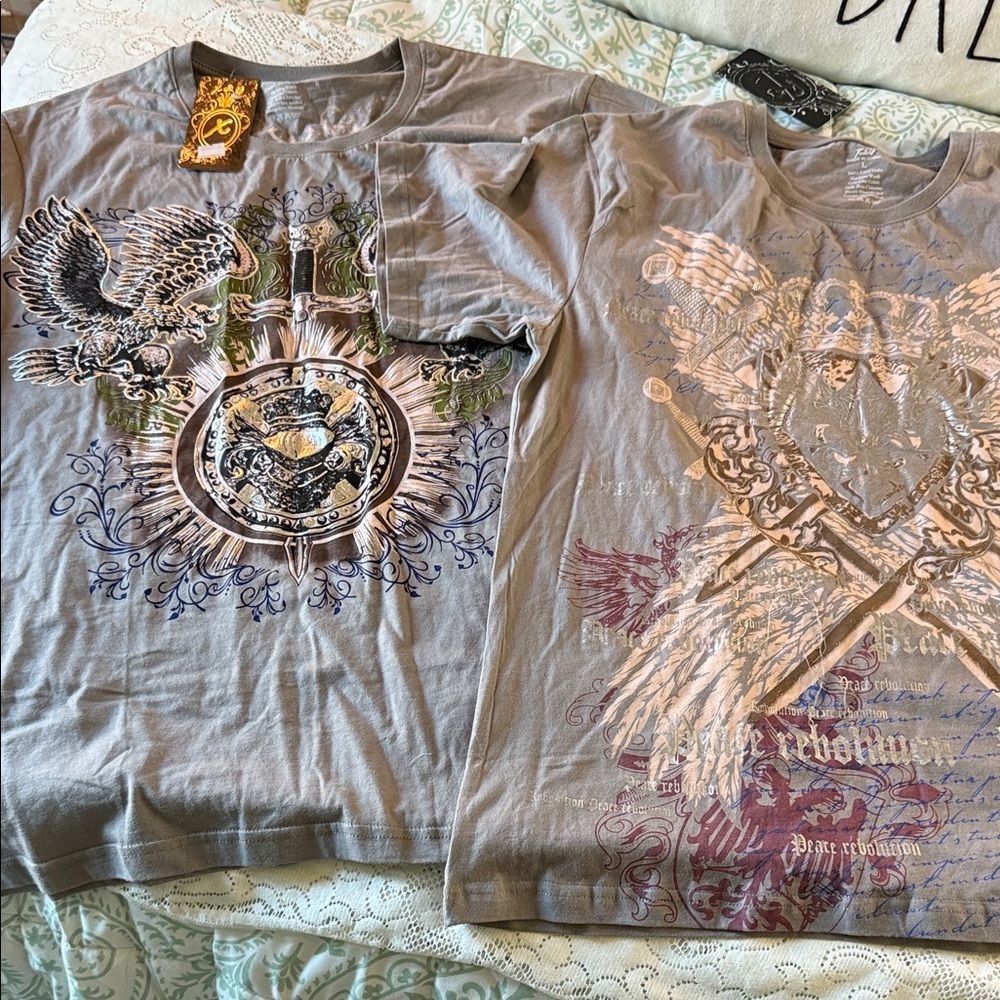 2 Graphic Print Gray T-Shirts